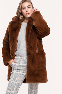  faux fur coat