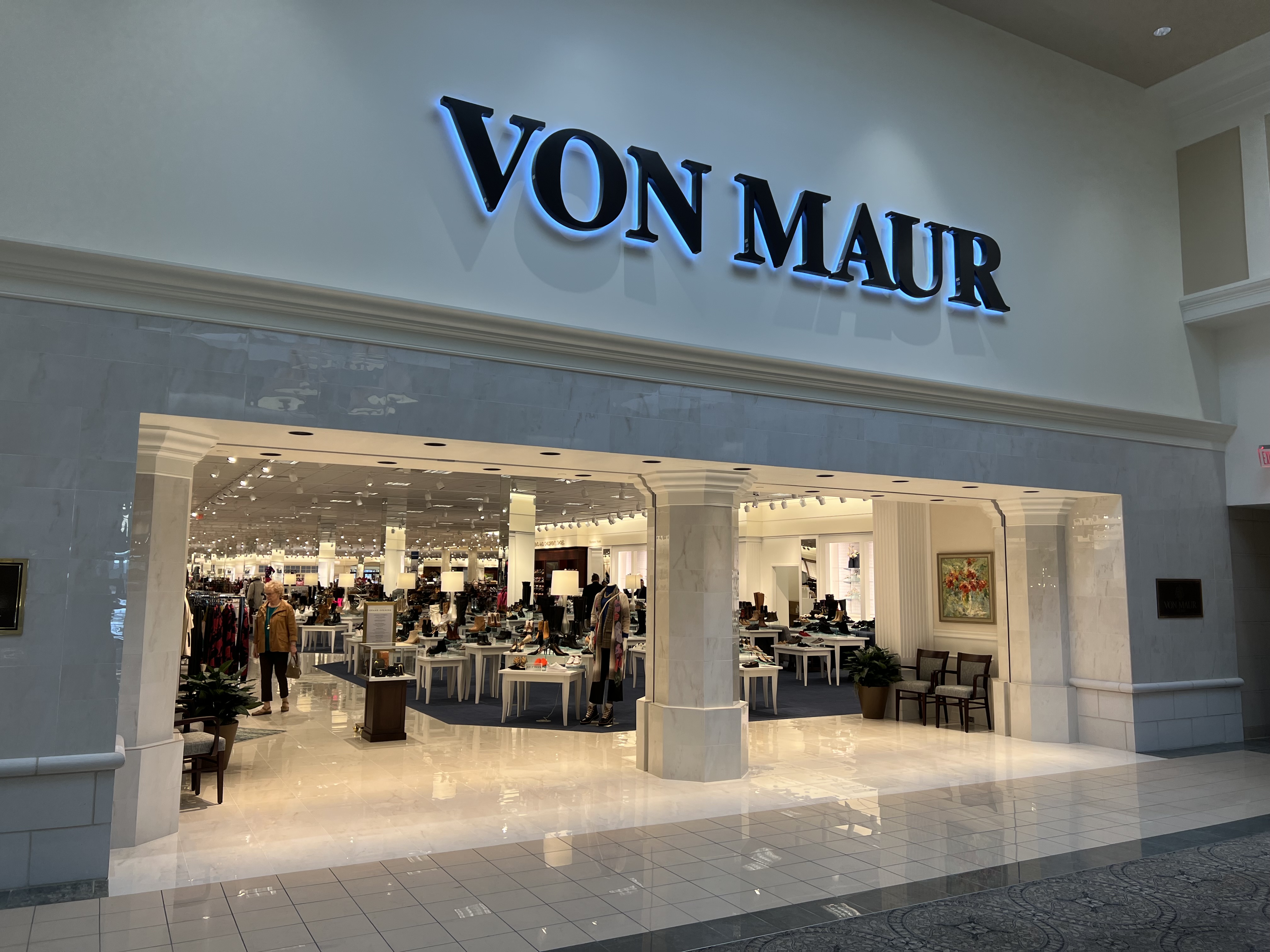 Von Maur announces opening date for West Towne store