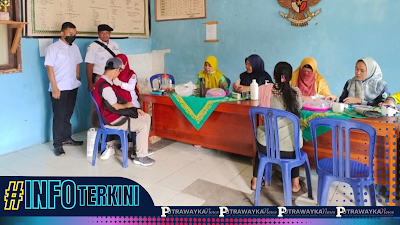 Ketua Apdesi Kecamatan Kasui Tinjau Langsung Kegiatan Vaksinasi Di Kampung Kedaton