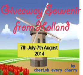 http://cheerisheverycherry.blogspot.com/2014/07/giveaway-souvenir-from-holland-by.html