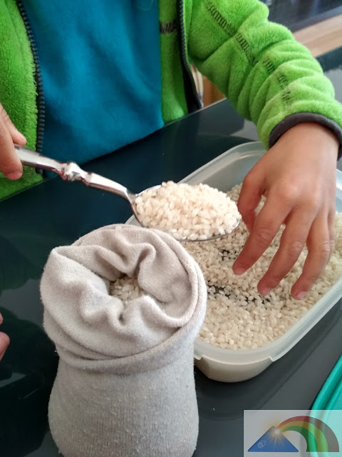 Rellenar el calcetín con arroz