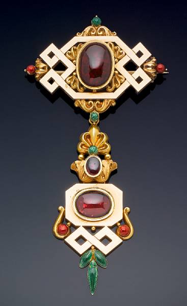 A gold enamel and garnet bodice brooch from 1830 that belonged to Queen 