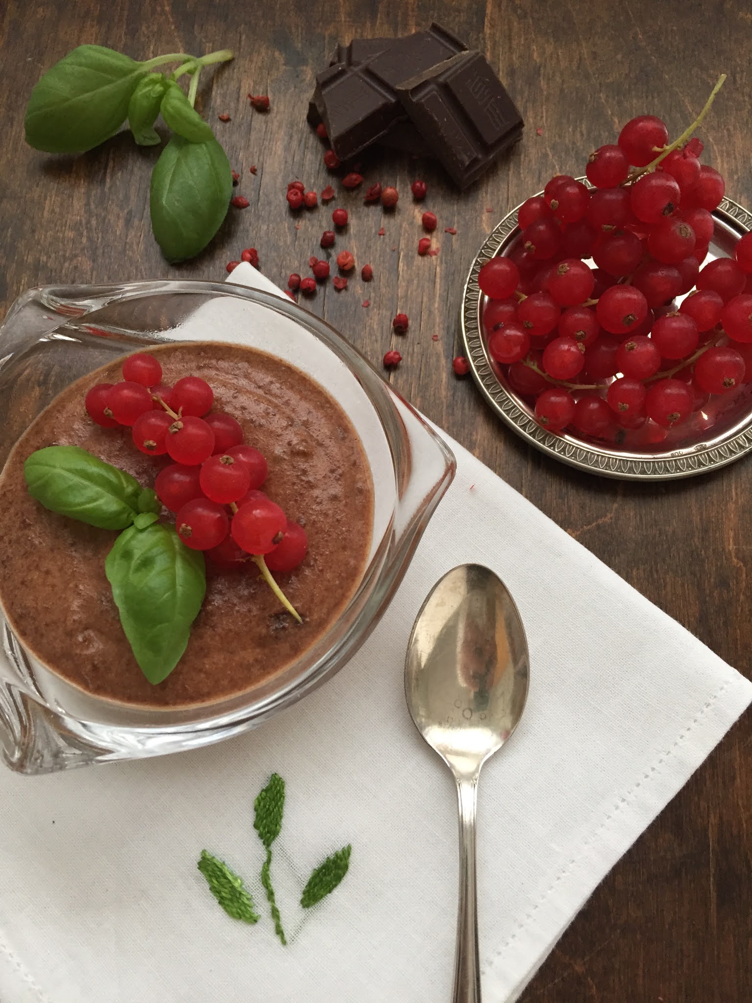 Mousse di yogurt e cioccolato