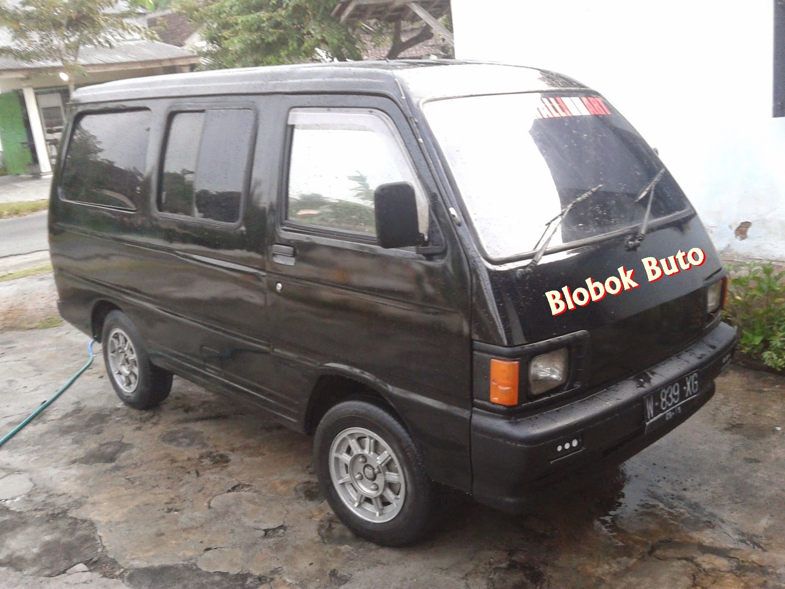 BLOBOK BUTO DAIHATSU ZEBRA 10