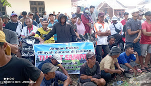 Ribuan Warga Geruduk Kantor Desa Tolak Rencana Pembangunan Akhir Sampah