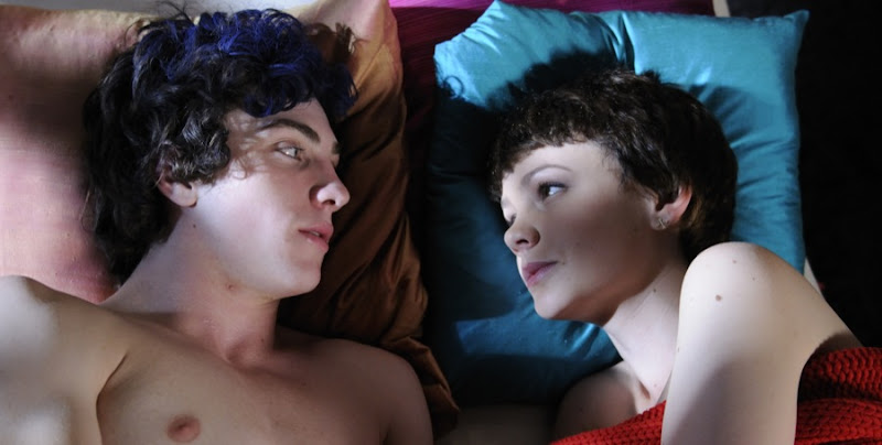 Aaron Johnson and Carey Mulligan in The Greatest