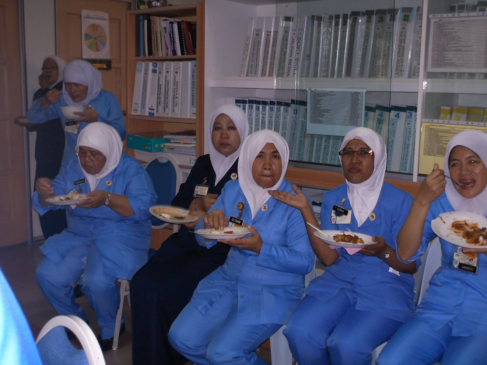 aku, makanan dan al-kisah...: Nurses' Day on May 12