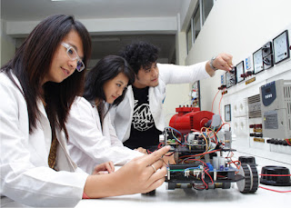 Program Ekstensi S1 Teknik Elektro: Lanjutan dari D3 Teknik ke S1 Teknik Elektro