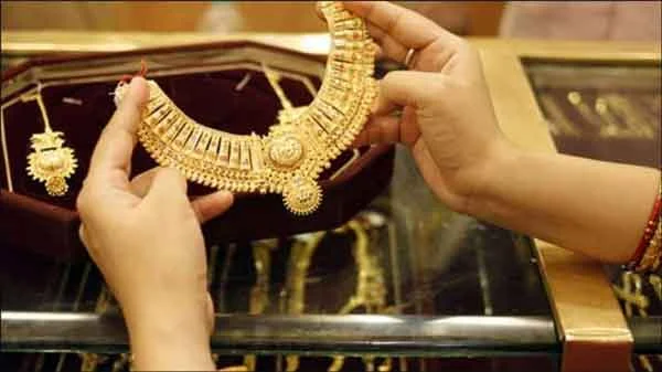 Kochi, News, Kerala, Gold, Gold Price, Business, Gold price on September 1.