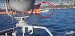  Το βίντεο είναι από το Βόσπορο!   Ρωσικό φορτηγό περνά το Βόσπορο και ένα ταχύπλοο σκάφος της τουρκικής ακτοφυλακής, άγνωστο γιατί πλέει πο...