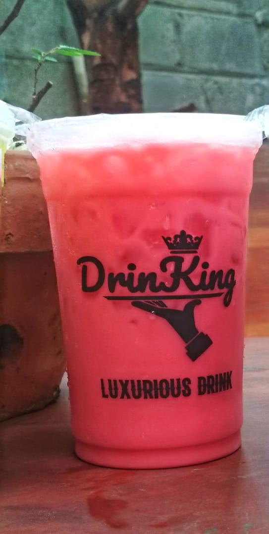 Dringking Redvelvet
