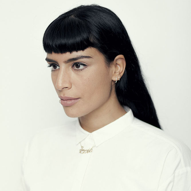 Sevdaliza é uma imperatriz em um palácio 3D surreal no clipe de ‘That Other Girl’ 