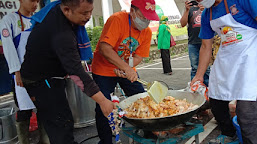 Bantu Warga Terdampak Covid 19, Tagana Cianjur Buka Dapur Umum Lapangan