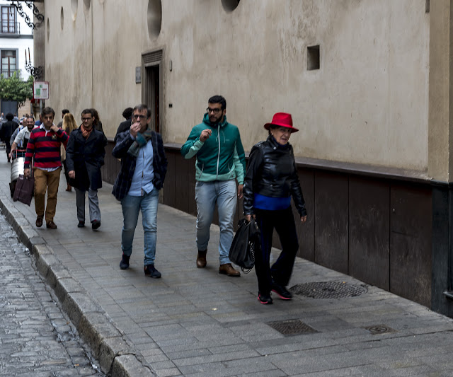 calles, Sevilla, foto callejera, street photography, diciembre, navidad