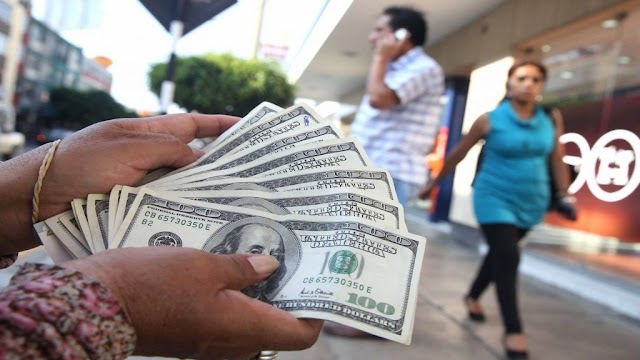 Dólar paralelo se dispara ante la reconversión monetaria