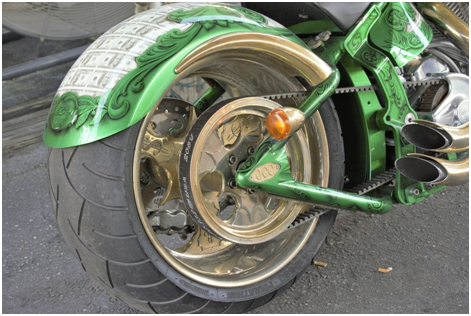 How to safely break a tire bead 