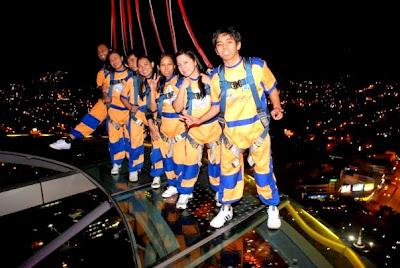 Pinay Travel Tries Sky Walk Extreme