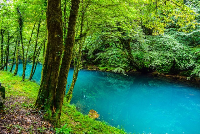 slovenia travel clear river