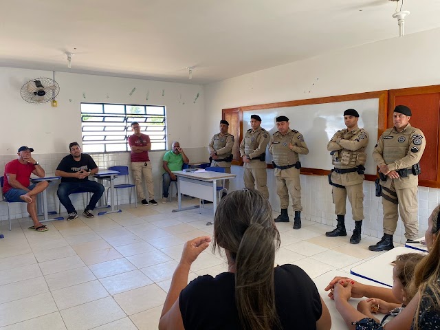 COMANDANTE DA 96ª CIPM PARTICIPA DE REUNIÃO REFERENTE AOS FESTEJOS DA 47ª FESTA DO VAQUEIRO NO PIRI