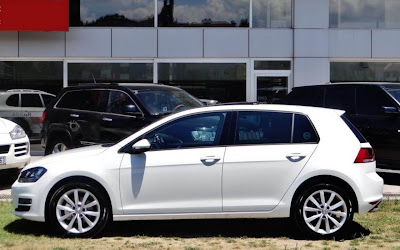 VW Golf Highline 2014 - Branco