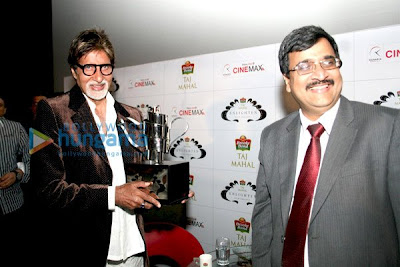 Amitabh Bachchan won The 'Taj Tareef' Award picture