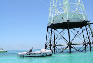 Nautilimo - Floridas Floating Pink Limo For Rent