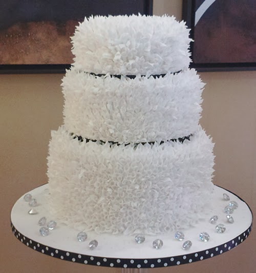 Modern Engagement Cake Designs 4