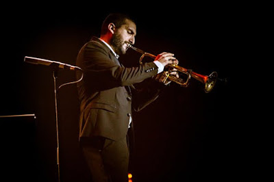 La sortie de l’album « 14.12.16 Live in Paris » nous rappelle à quel point l’énergie d’Ibrahim Maalouf est communicative et son talent est grand. #LACN