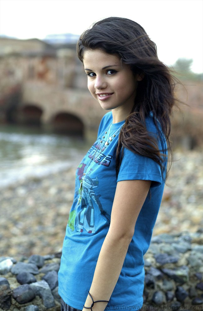 Selena Gomez HD Wallpaper - Loving Wallpaper