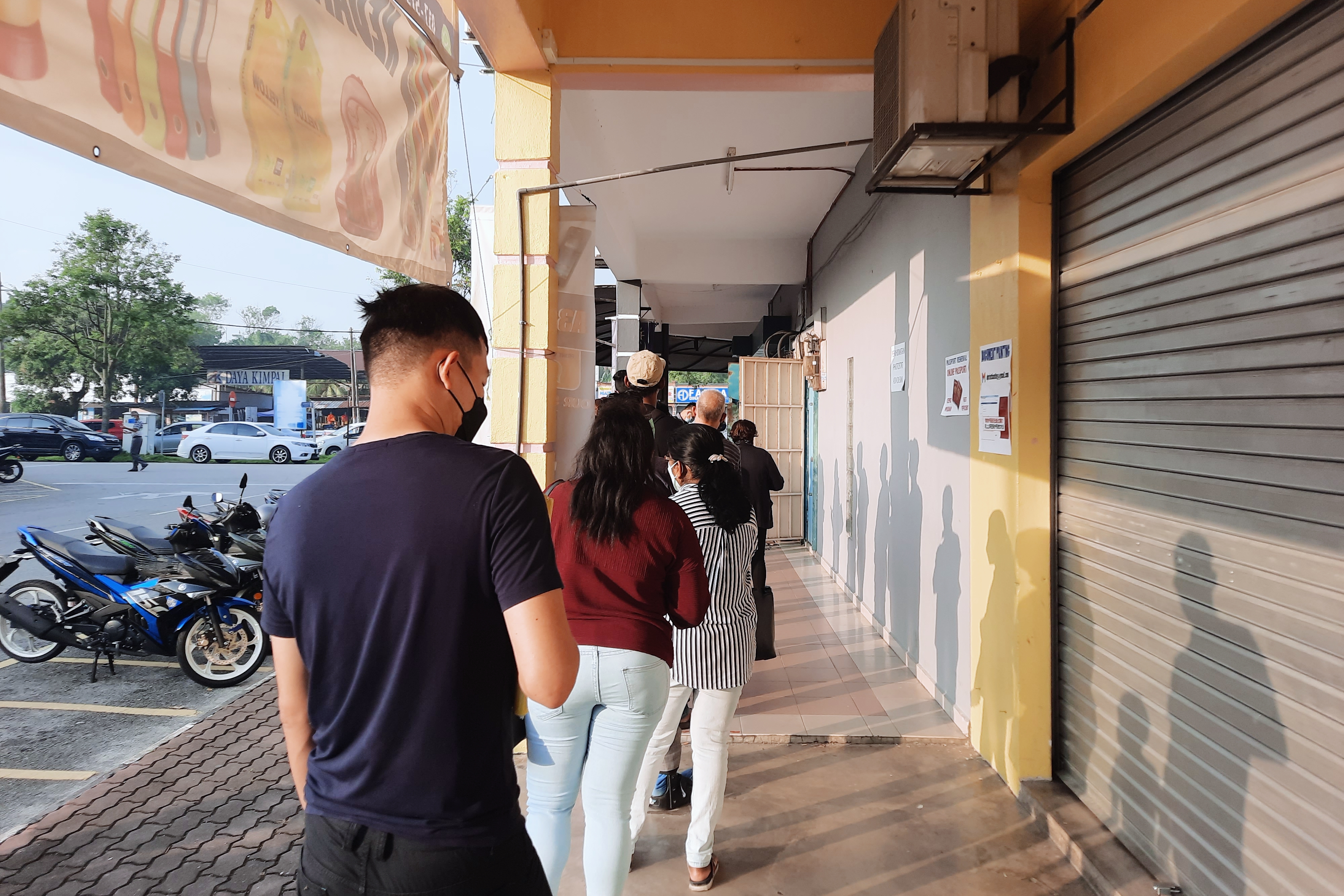 Line at the Kuala Langat Immigration Office