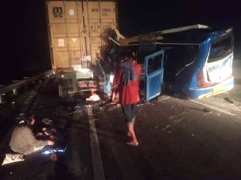 Daftar 16 Korban Kecelakaan Truk Vs Bus di Tol Medan-Tebing Tinggi, 4 Tewas