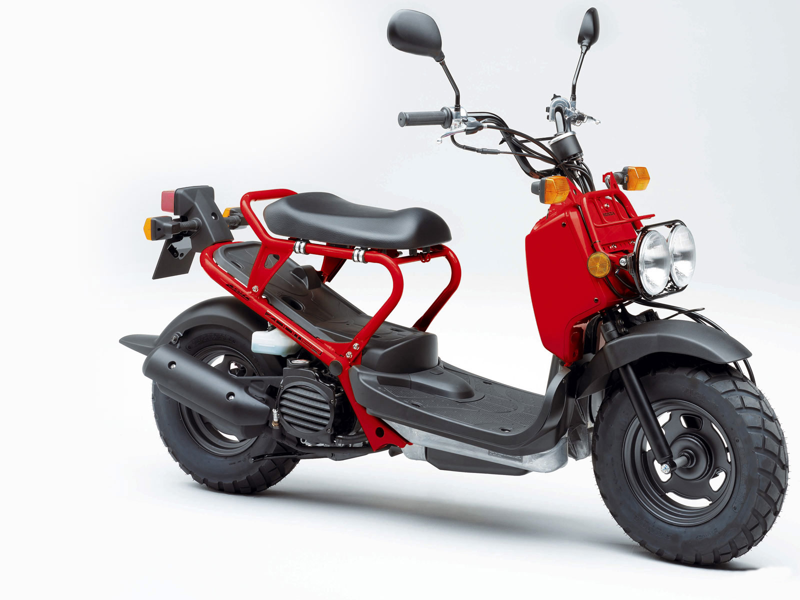 2005 HONDA  Zoomer  Scooter  Pictures Accident lawyers info