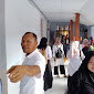 Kantor Dinas Dikpora Dompu "Diserbu" Guru SDN dan SMPN