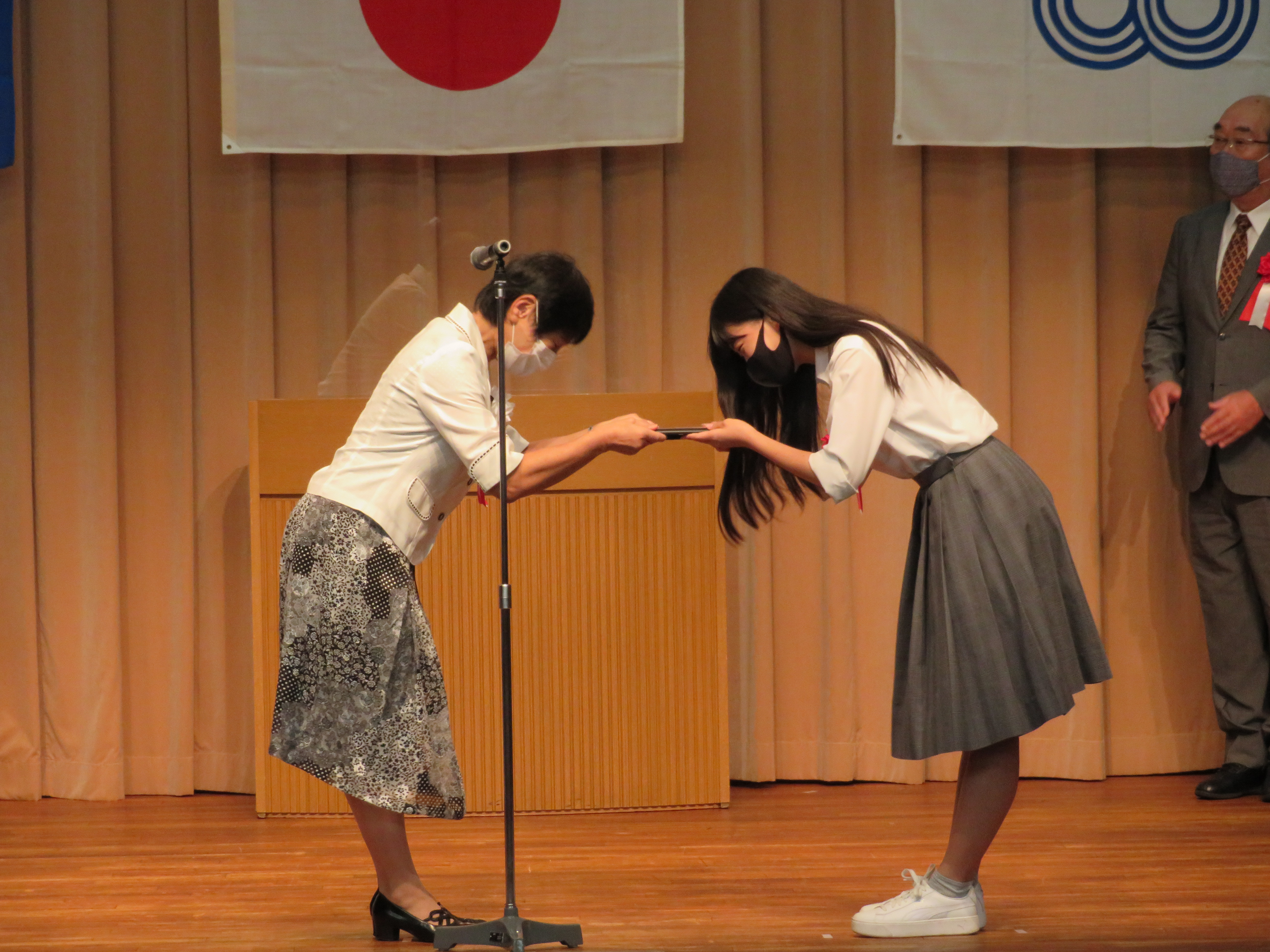 川西明峰高校blog ダンス部が兵庫県から表彰されました