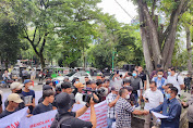 Massa JPKP Demo PN Medan, Berantas Mafia Perkara di Jalan Kuda