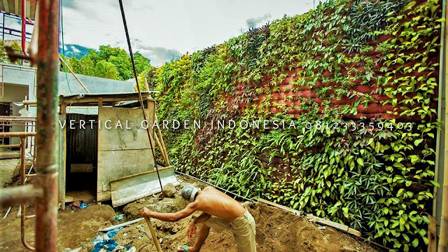 VERTICAL GARDEN INDONESIA SPESIALIS JASA PEMBUATAN VERTICAL GARDEN DI SUKOHARJO JAWA TENGAH DAN DI SELURUH WILAYAH JAWA TENGAH DENGAN TENAGA YANG PROFESIONAL DAN DAPAT DI PERCAYA YANG SELALU MENGUTAMAKAN SEBUAH MUTU DAN KUALITAS PEMASANGAN VERTICAL GARDEN/TAMAN DINDING, JASA TUKANG TAMAN VERTICAL SUKOHARJO JAWA TENGAH, JASA VERTICAL GARDEN SUKOHARJO JAWA TENGAH