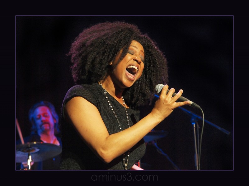 1 RB singer and Rolling Stones backup Lisa Fischer is 52 today