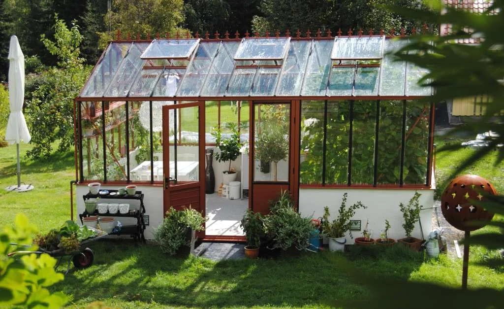 Good Greenhouse In Your Garden