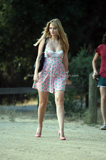 Mischa Barton Beautiful Life Babe