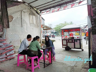 "mencicipi nampolnya rasa wedang ronde pak kito"