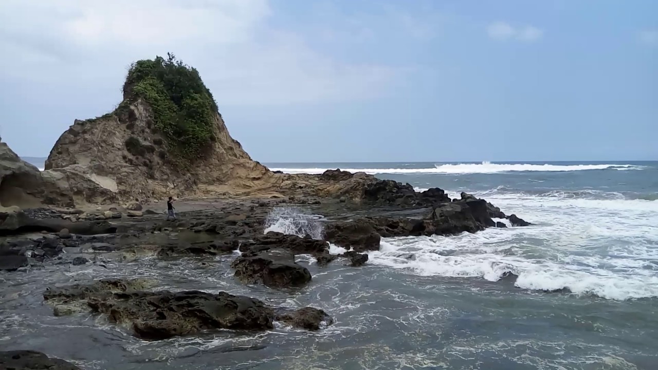 Pantai Karang Nini Pangandaran