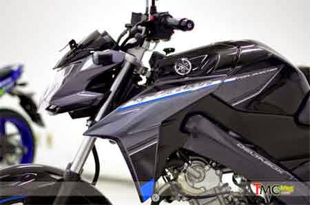 Gambar Yamaha New Vixion Advance 2019 Hitam Striking Black 
