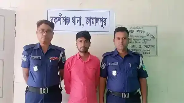 বকশীগঞ্জ থানা পুলিশের অভিযানে গ্রেপ্তার ১
