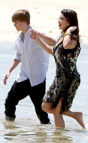 kim kardashian with justin bieber on the beach. Kim and Justin were on the