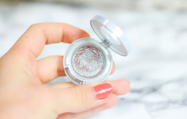 Solstice de Urban Decay , fard duo-chrome