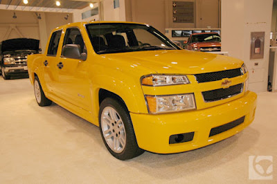 Chevrolet Colorado im yellow colour