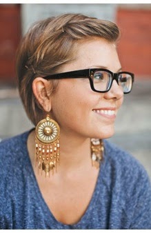Short Hairstyles With Eyeglasses