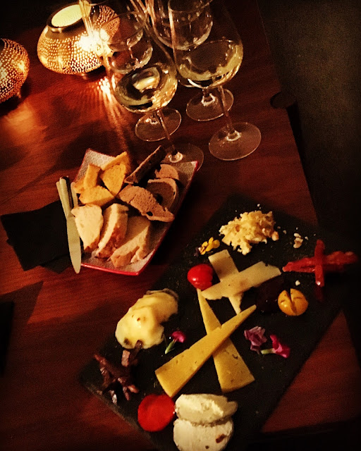 LE BEC | CHEESE LOVES WINE... AND WE LOVE BOTH! ;)