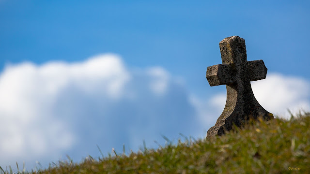 croix dans la campagne