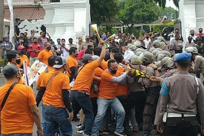 Pilkada Banyuwangi Diwarnai Aksi Kerusuhan Massa